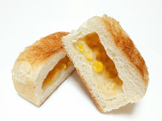 「木村屋 レトロなコーンクリームコロッケ風パン 袋1個」のクチコミ画像 by つなさん