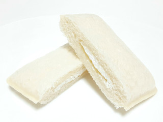 「ヤマザキ ランチパック ラ・フランスジャム＆ホイップ」のクチコミ画像 by つなさん