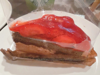 「スターバックス ストロベリー&チョコレートタルト」のクチコミ画像 by 白 玉さん