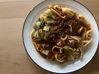 「ファミリーマート ファミマル 香酢が効いた旨辛たれビャンビャン麺」のクチコミ画像 by こつめかわうそさん