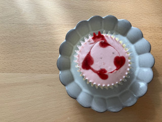 「セブン-イレブン とろ生チーズケーキ いちご」のクチコミ画像 by こつめかわうそさん