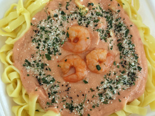 「ファミリーマート 生パスタ 海老のトマトクリーム」のクチコミ画像 by yumico333666さん