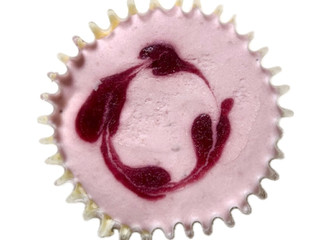 「セブン-イレブン とろ生チーズケーキ いちご」のクチコミ画像 by む チ ャさん