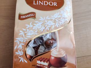 リンツ リンドール ティラミス（LINDT＆SPRUNGLI JAPAN）クチコミ4件