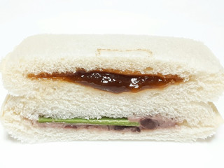 「ヤマザキ ランチパック きなこもち風と抹茶あずき」のクチコミ画像 by つなさん