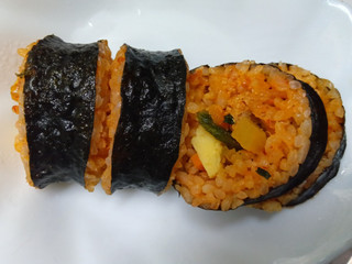 「神戸物産 業務スーパー 冷凍キムチキンパ 8切れ」のクチコミ画像 by べべふぉっくさん