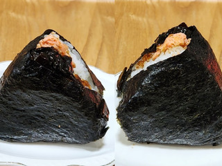 「セブン-イレブン 旨さ相盛おむすび 紅しゃけと昆布」のクチコミ画像 by みにぃ321321さん