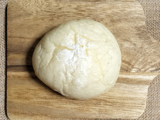 「ファミリーマート ファミマルBakery 雪見だいふくみたいなパン」のクチコミ画像 by ゆるりむさん