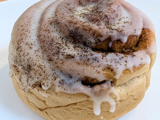 「セブン-イレブン カプチーノ仕立てのシナモンロール」のクチコミ画像 by はるなつひさん