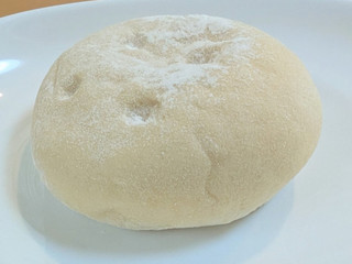 「ローソン もっちりとした白いチーズパン」のクチコミ画像 by はるなつひさん