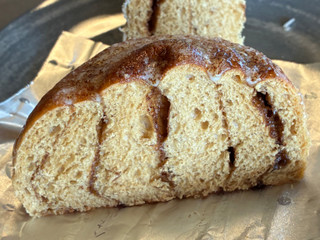 「セブン-イレブン カプチーノ仕立てのシナモンロール」のクチコミ画像 by chickyさん