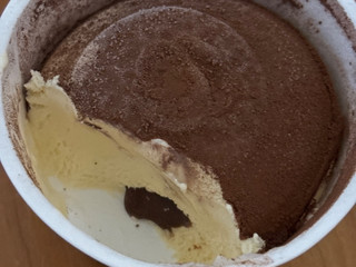 「井村屋 トリュフチョコアイス カップ120ml」のクチコミ画像 by BLACKLALAさん