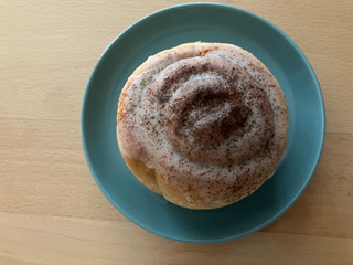 「セブン-イレブン カプチーノ仕立てのシナモンロール」のクチコミ画像 by こつめかわうそさん