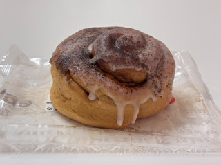 「セブン-イレブン カプチーノ仕立てのシナモンロール」のクチコミ画像 by kopiさん