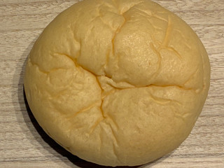 「ファミリーマート ファミマルBakery 雪見だいふくみたいなパン」のクチコミ画像 by パン太郎さん