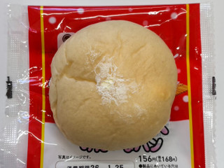 「ファミリーマート ファミマルBakery 雪見だいふくみたいなパン」のクチコミ画像 by kopiさん