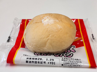 「ファミリーマート ファミマルBakery 雪見だいふくみたいなパン」のクチコミ画像 by kopiさん