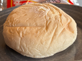 「ファミリーマート ファミマルBakery 雪見だいふくみたいなパン」のクチコミ画像 by chickyさん