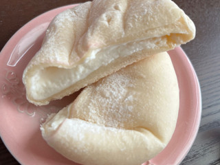 「ローソン もっちりとした白いチーズパン」のクチコミ画像 by chan-manaさん