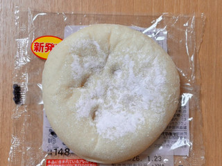 「ローソン もっちりとした白いチーズパン」のクチコミ画像 by kopiさん