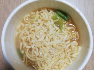 「明星食品 チャルメラカップ とり野菜みそラーメン カップ71g」のクチコミ画像 by にくまるさん