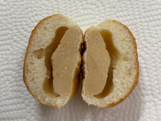 「ヤマザキ 薄皮 ピーナッツパン 4個」のクチコミ画像 by SANAさん