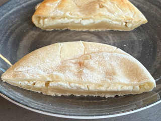 「ローソン もっちりとした白いチーズパン」のクチコミ画像 by chickyさん