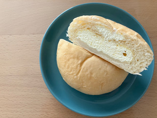 「ファミリーマート ファミマルBakery 雪見だいふくみたいなパン」のクチコミ画像 by こつめかわうそさん