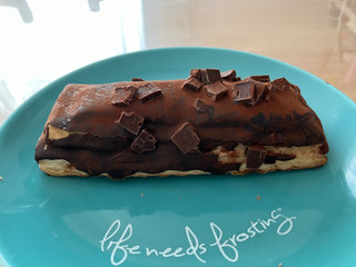 「セブン-イレブン 濃厚トリプルショコラデニッシュ」のクチコミ画像 by こつめかわうそさん