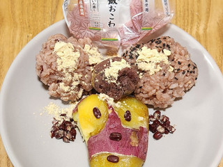 「ニューデイズ ニュータス 赤飯おこわおにぎり」のクチコミ画像 by みにぃ321321さん