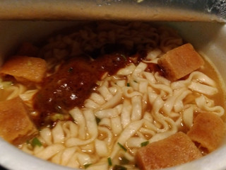 「ローソン 麺大盛り 辛コク濃厚カレーうどん」のクチコミ画像 by モーパパさん