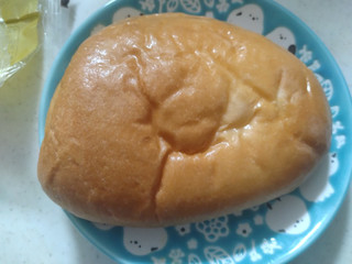 「ファミリーマート ファミマ・ベーカリー ファミマ・ザ・クリームパン」のクチコミ画像 by ぴのこっここダイエット中さん