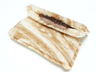 「ヤマザキ ランチパック 濃厚ショコラ ゴディバ監修」のクチコミ画像 by つなさん