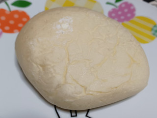 「ファミリーマート ファミマルBakery 雪見だいふくみたいなパン」のクチコミ画像 by Dechiさん