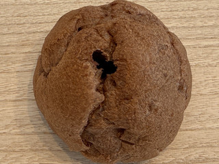 「モンテール 小さな洋菓子店 HERSHEY’S生チョコシュークリーム」のクチコミ画像 by パン太郎さん