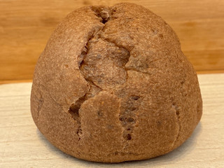 「モンテール 小さな洋菓子店 HERSHEY’S生チョコシュークリーム」のクチコミ画像 by パン太郎さん