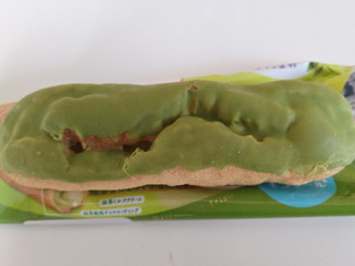 「モンテール 小さな洋菓子店 抹茶ミルクエクレア」のクチコミ画像 by taaさん