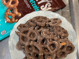 HERSHEY'S ディップドプレッツェル ミルクチョコ（鈴商