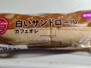 「コスモス デリシャスベーカリー 白いサンドロール カフェオレ」のクチコミ画像 by みやちこ先生さん