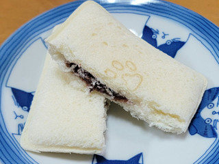 「ヤマザキ ランチパック にゃんチパック にゃあん＆ホイップ 袋2個」のクチコミ画像 by ニャンタさん