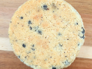 「ファミリーマート ファミマルBakery クッキー＆クリームパン」のクチコミ画像 by はるなつひさん