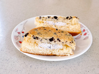 「ファミリーマート ファミマルBakery クッキー＆クリームパン」のクチコミ画像 by むぎっこさん