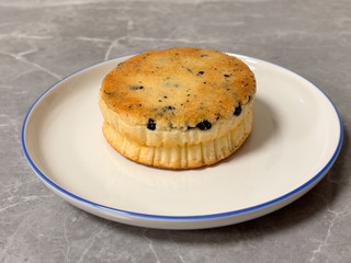 「ファミリーマート ファミマルBakery クッキー＆クリームパン」のクチコミ画像 by kopiさん