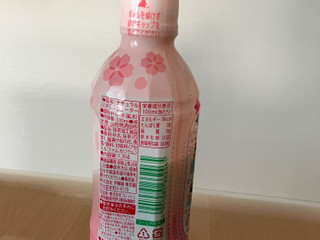 「伊藤園 matcha LOVE さくら抹茶 ペット330ml」のクチコミ画像 by こつめかわうそさん