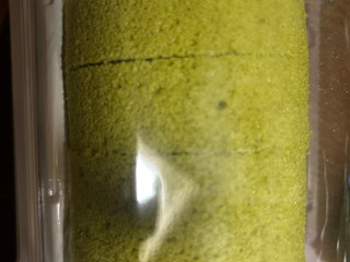 「モンテール 小さな洋菓子店 抹茶ミルクの手巻きロール 4個」のクチコミ画像 by クィールさん