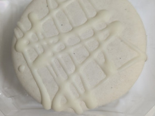 「ドンレミー マカロン ホワイトチョコバニラ」のクチコミ画像 by まこぴーさん