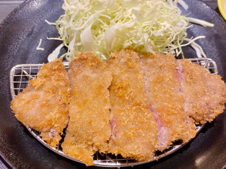 「松のや 牛サーロインカツ定食」のクチコミ画像 by ぱぴぴさん