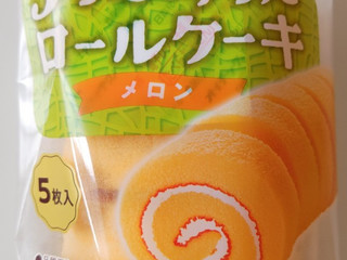 「ヤマザキ 5つに切ったロールケーキ メロン 5枚入り」のクチコミ画像 by taaさん