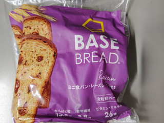 「ベースフード BASE BREAD ミニ食パン・レーズン 袋2枚」のクチコミ画像 by 鉄腕子さん