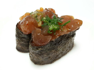 「スシロー 軍艦 まぐろユッケ 卵黄醤油」のクチコミ画像 by つなさん